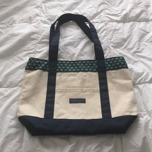 Vineyard Vines ND bag